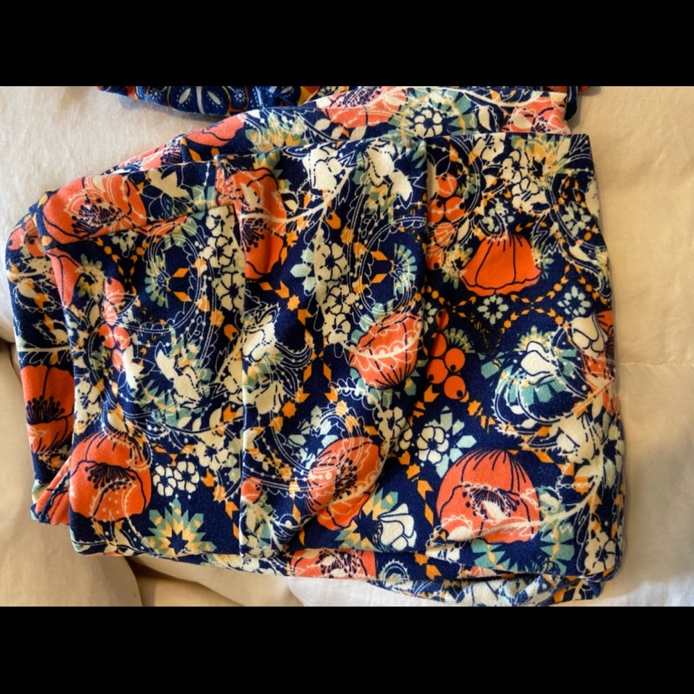 Printed Lularoe leggings, only worn a couple times